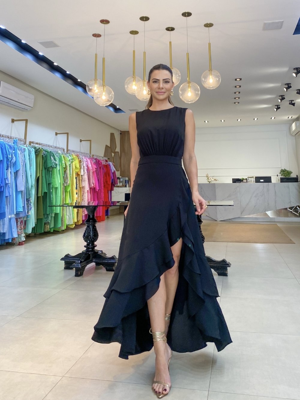 Rachelle - Robe longue asymétrique à volants