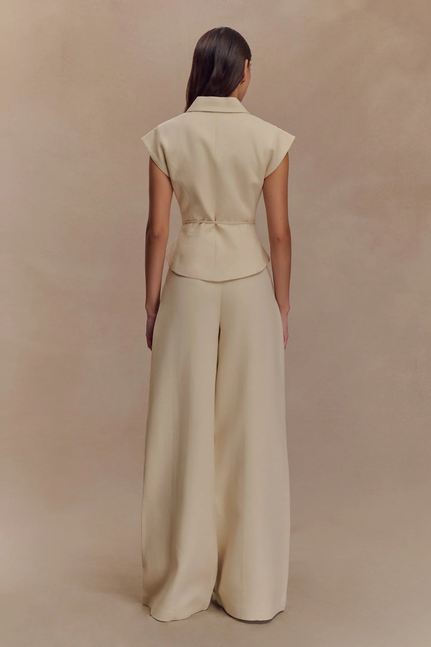 Camille – Ensemble en lin deux pièces à nouer, coupe tailleur féminine