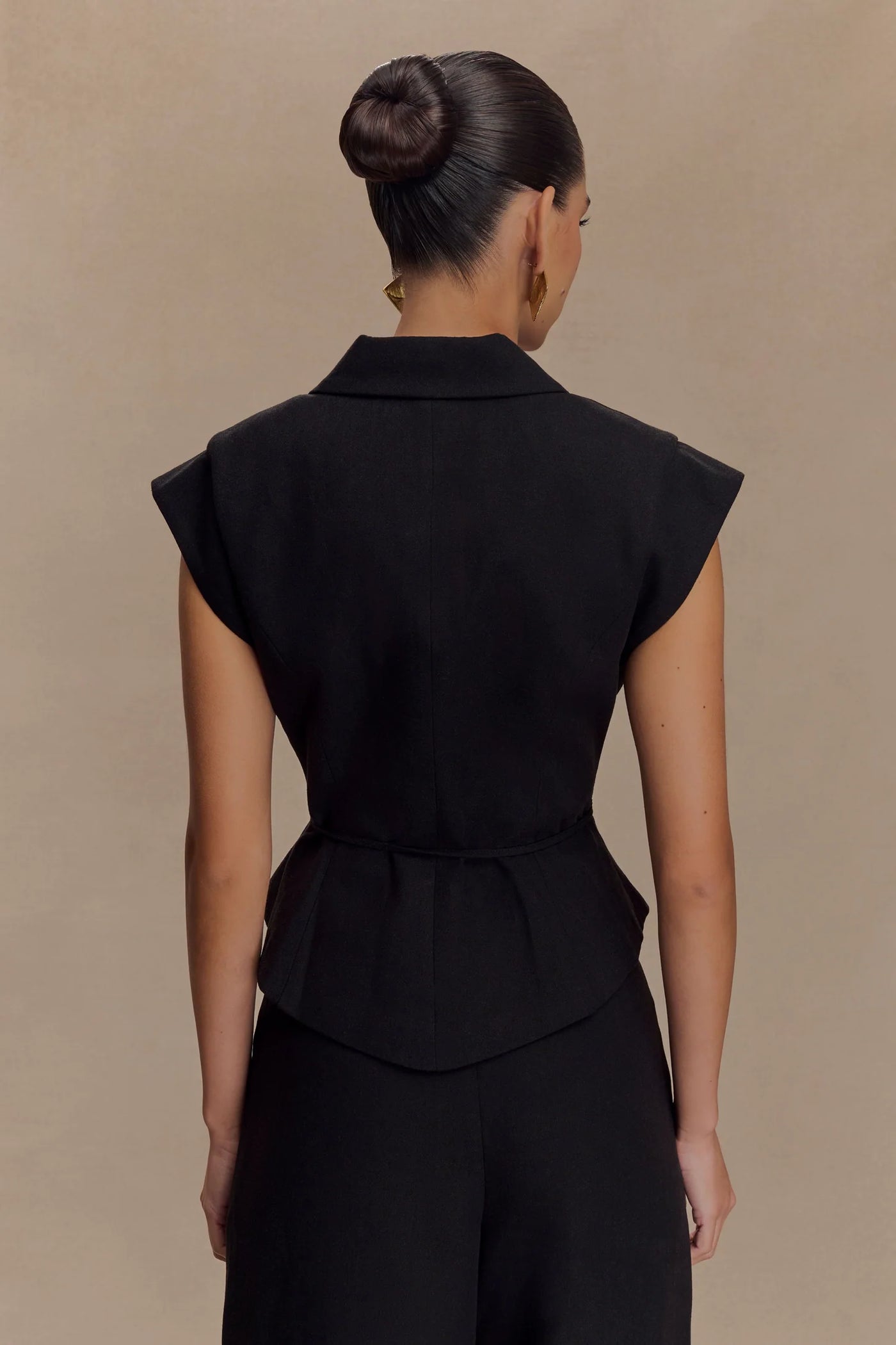 Camille – Ensemble en lin deux pièces à nouer, coupe tailleur féminine