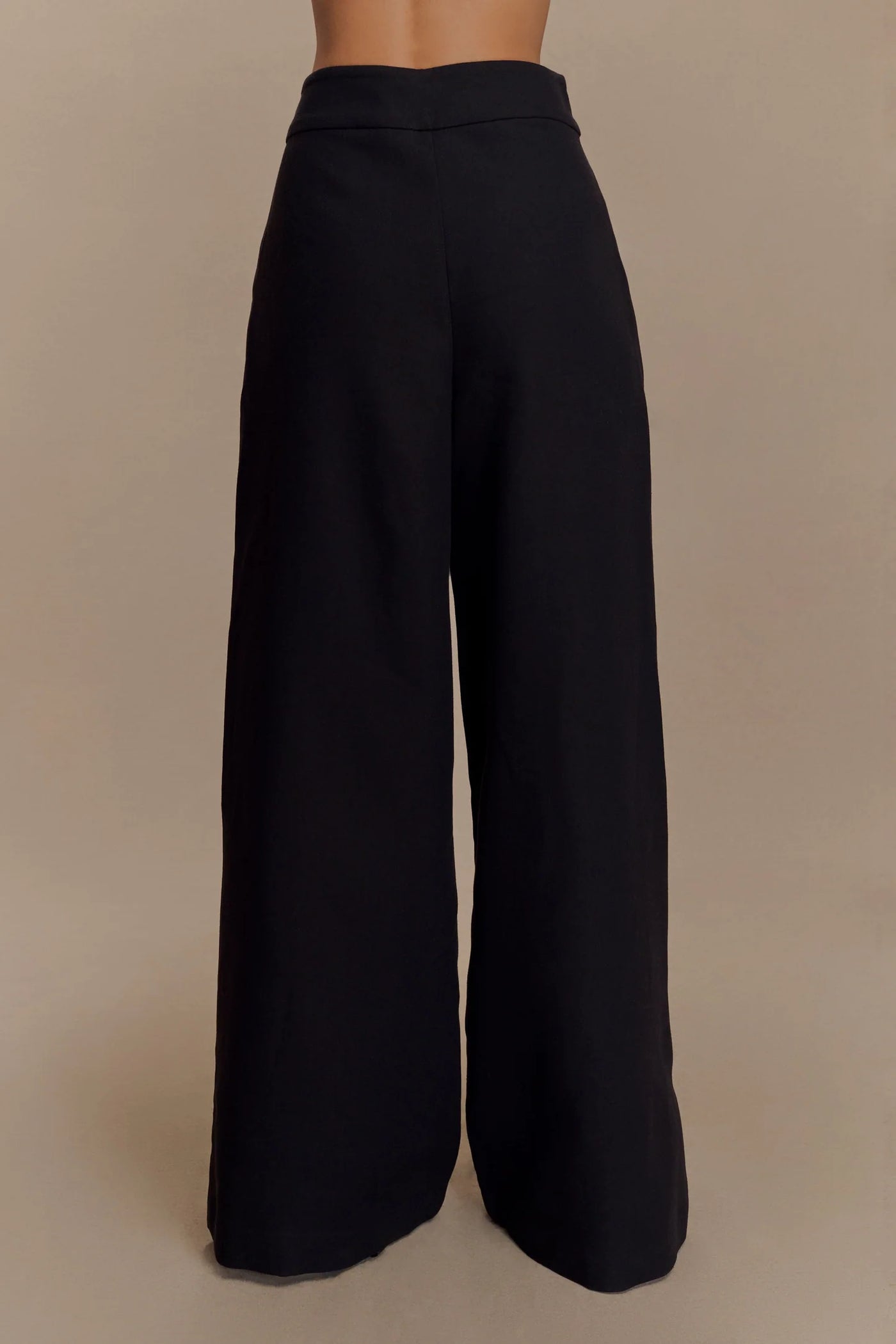 Camille – Ensemble en lin deux pièces à nouer, coupe tailleur féminine