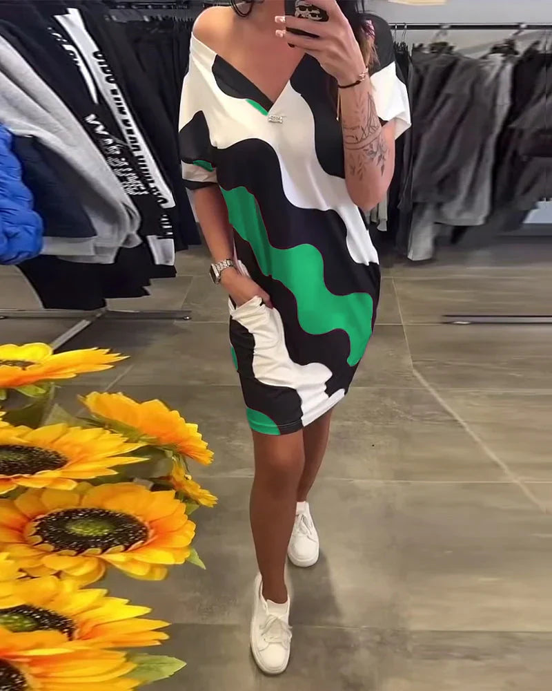 Karina - Robe à imprimé ondulé et décolleté en V