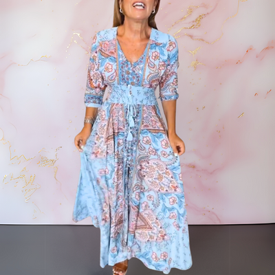 Claudia – Robe d’été élégante à col en V
