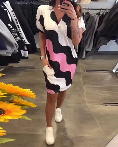 Karina - Robe à imprimé ondulé et décolleté en V