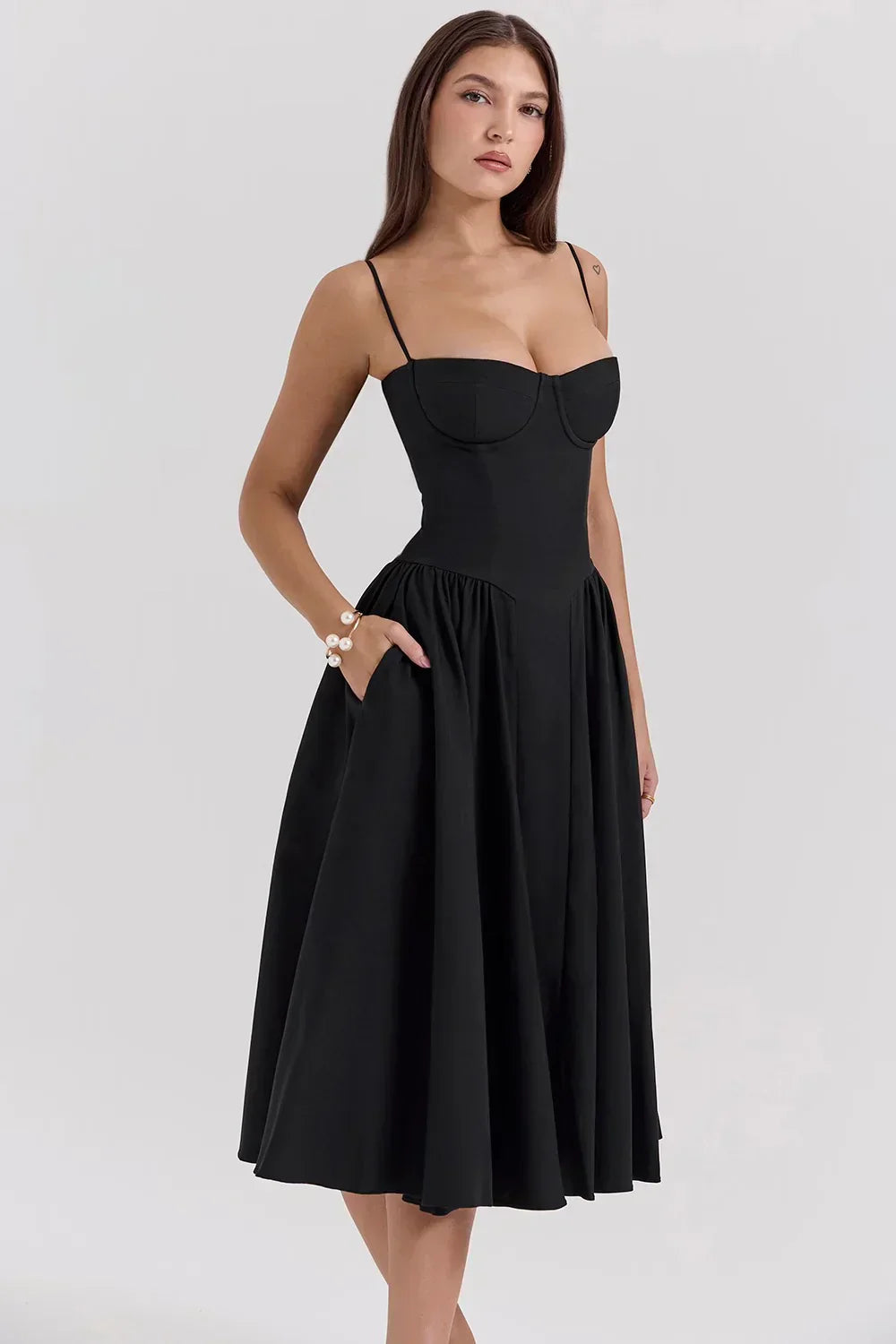 Sabine - Robe Corset Élégante à Fines Bretelles