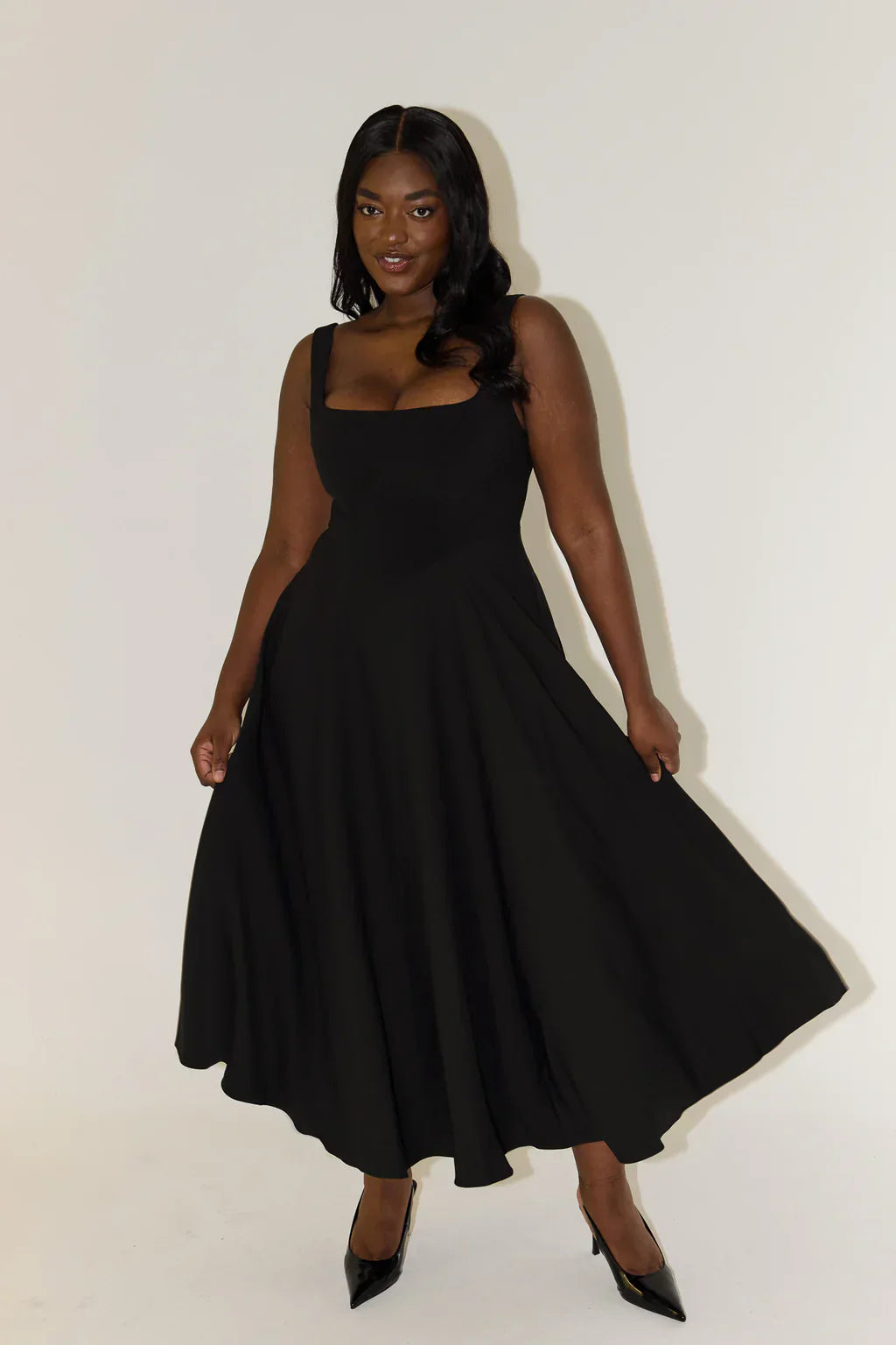 Doris – Robe à encolure carrée