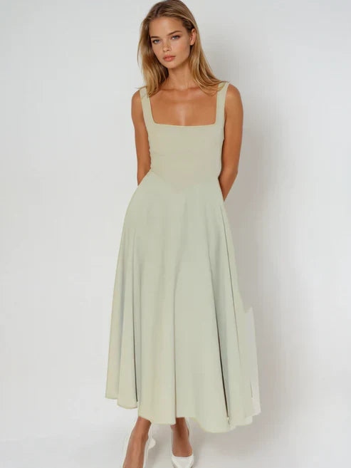Doris – Robe à encolure carrée