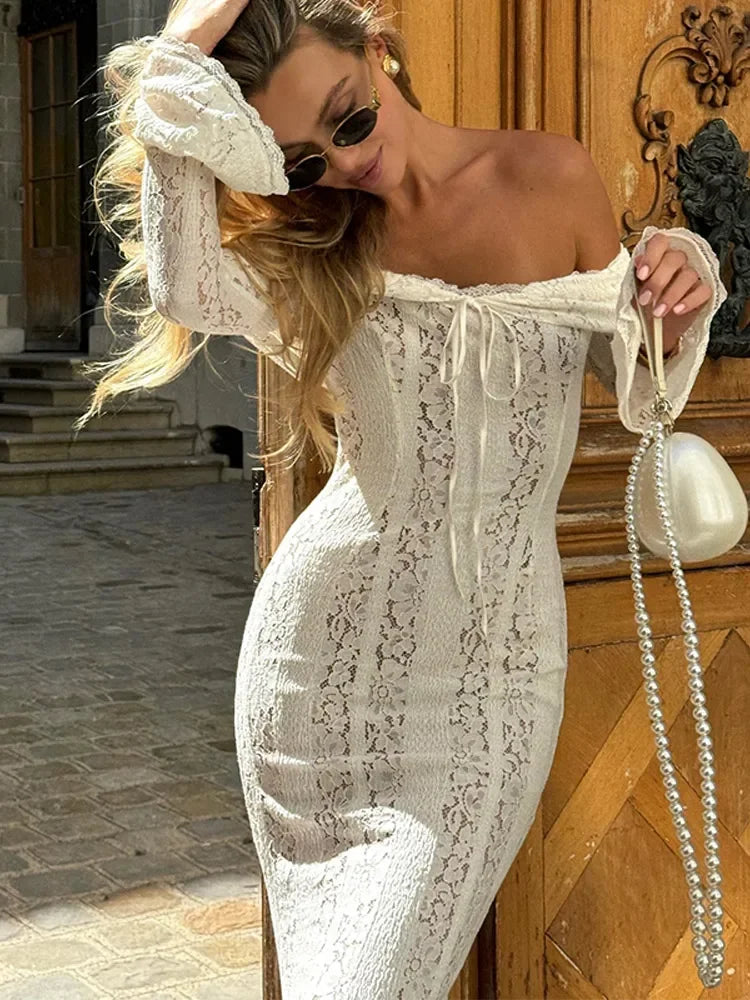 Belle - Robe Longue Élégante en Dentelle