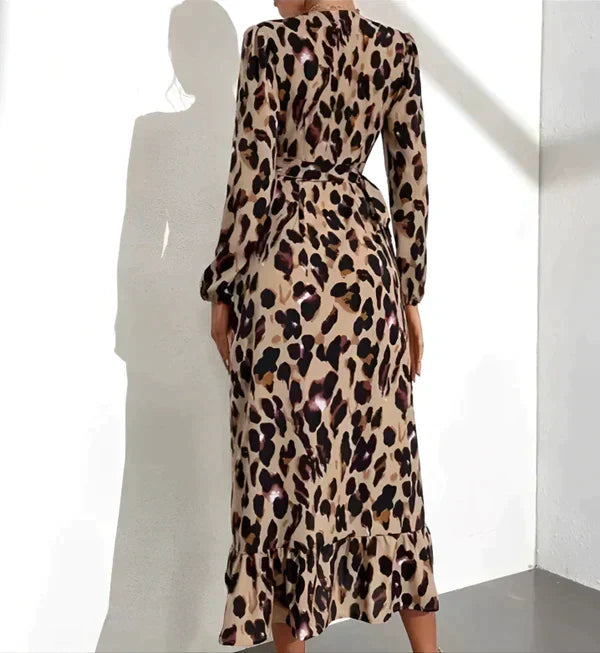 Lisandra – Robe Élégante à Encolure en V