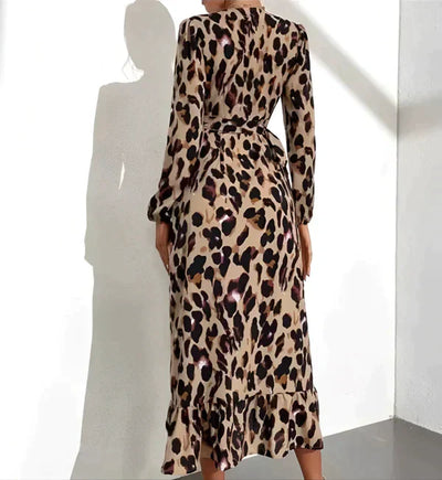 Lisandra – Robe Élégante à Encolure en V