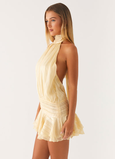 Roselyn – Robe courte en chiffon à taille perlée
