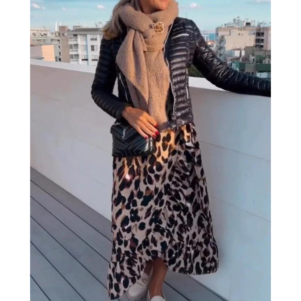 Lisandra – Robe Élégante à Encolure en V
