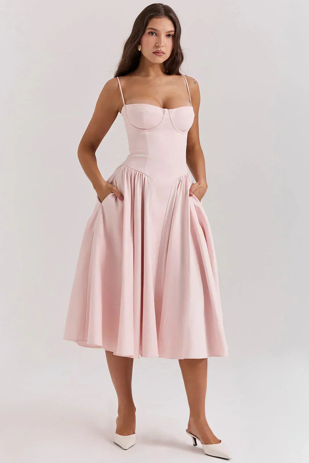 Sabine - Robe Corset Élégante à Fines Bretelles